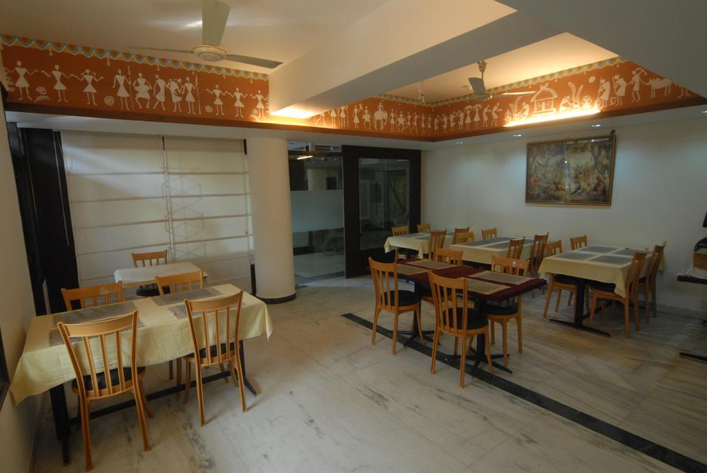 The Komfort Inn จัณฑีครห์ ภายนอก รูปภาพ